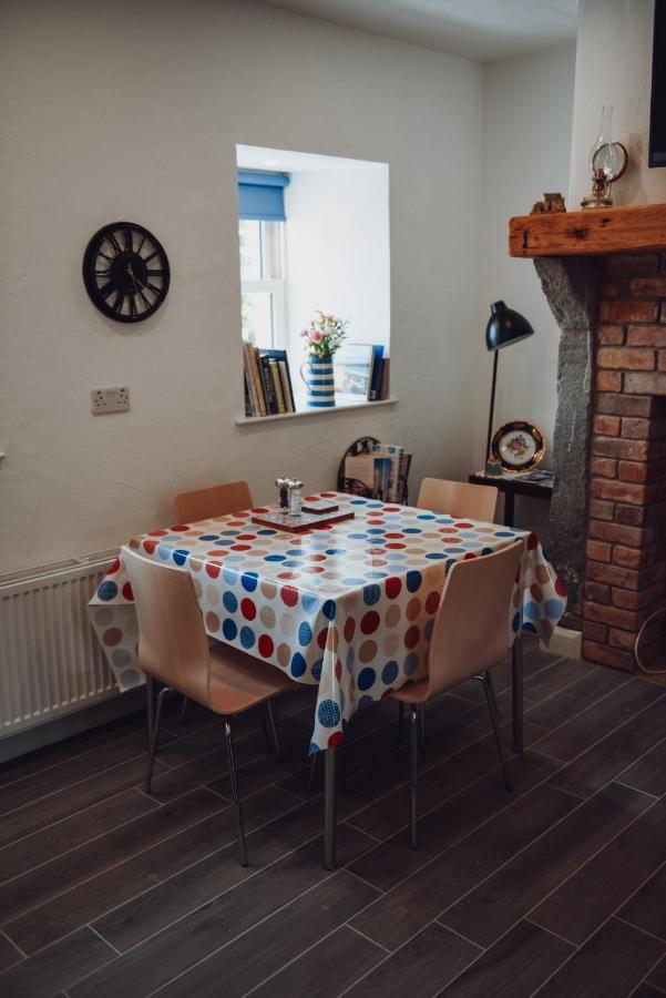 Lizzie'S Cottage Drumaroad 外观 照片